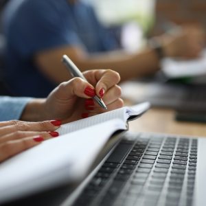 Artykuły sponsorowane (copywriting + publikacja)