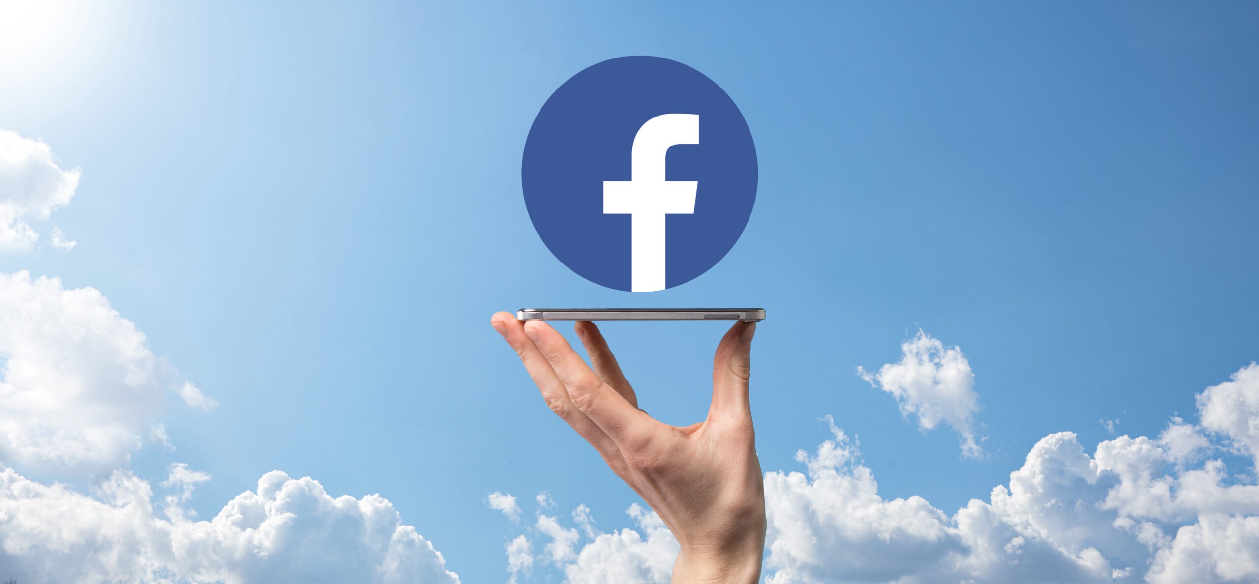 Facebook stawia na oryginalne treści - co zmieniają nowe zasady Meta?