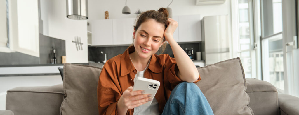 Jak chronić WhatsApp przed hakerami i oszustami?